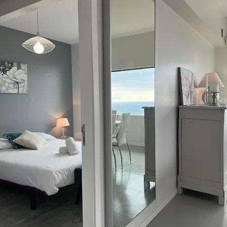 Vue Imprenable Avec Piscine Chauffee