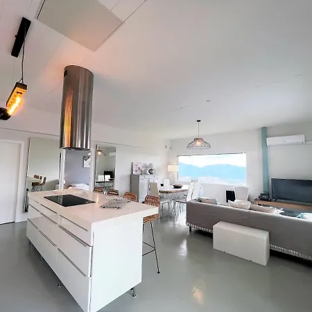 Villa Vue Imprenable Avec Piscine Chauffee *